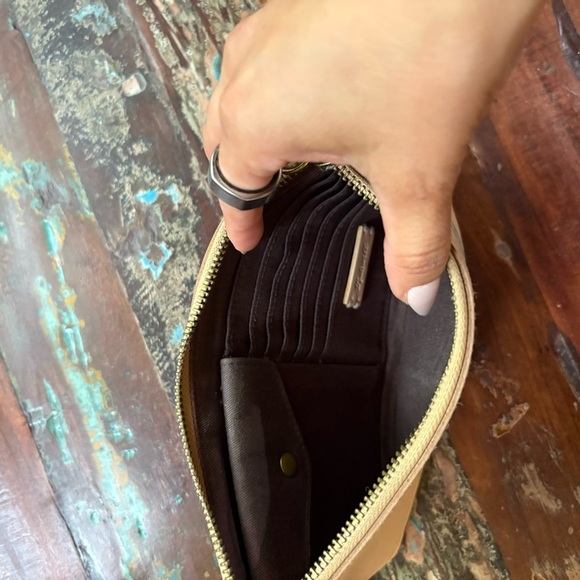 Hand Painted Sardine Madewell Tan Pouch - Picture 3 of 9